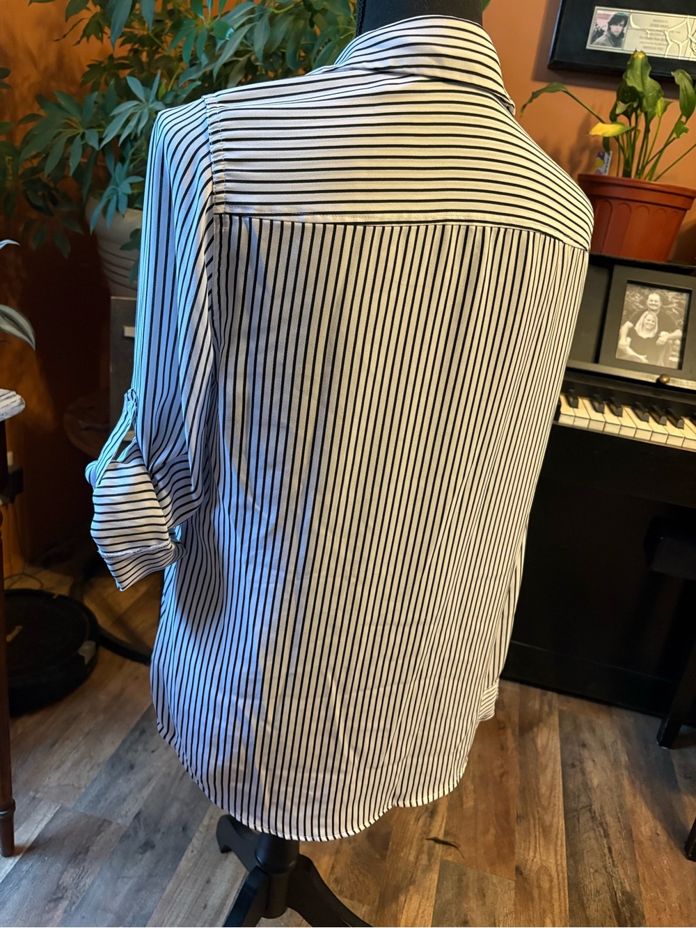 Express Black & White Striped Button-Down Blouse - Picture 8 of 12